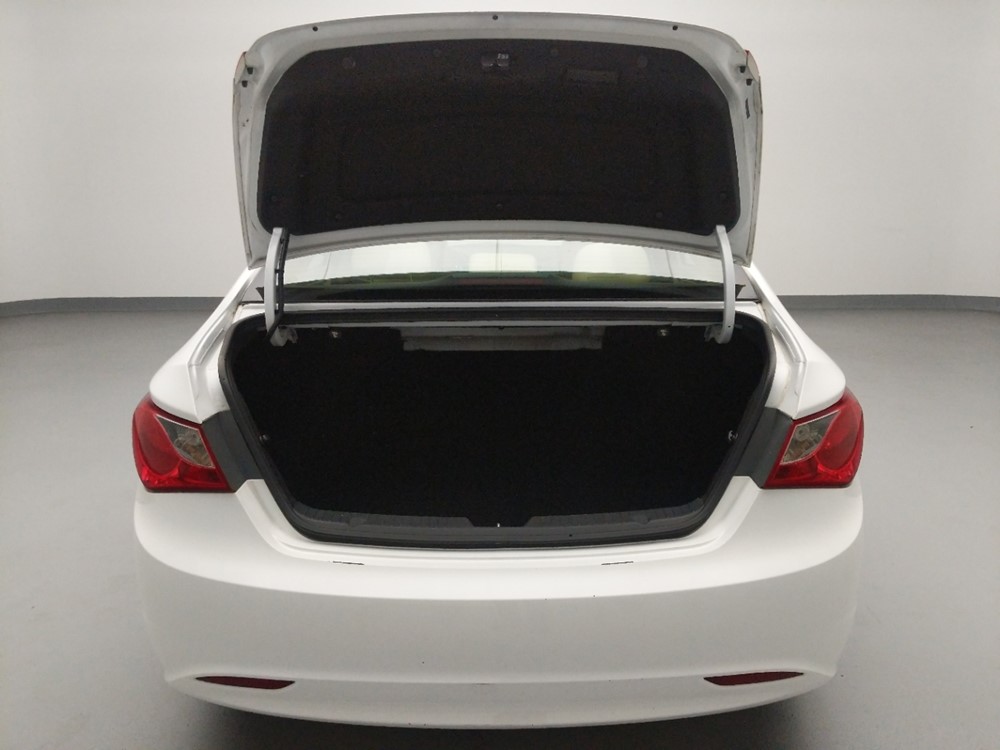 2013 Hyundai Sonata - Trunk
