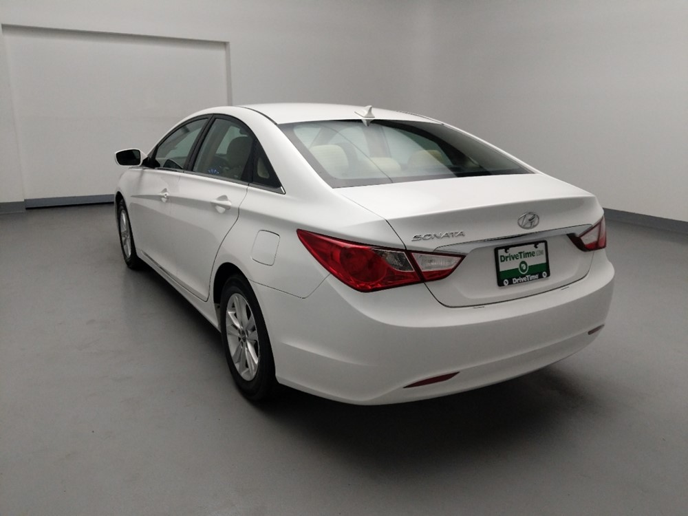 2013 Hyundai Sonata - Driver Rear Bumper