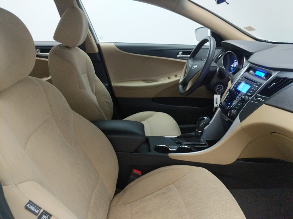 2013 Hyundai Sonata - Passenger Front Seat