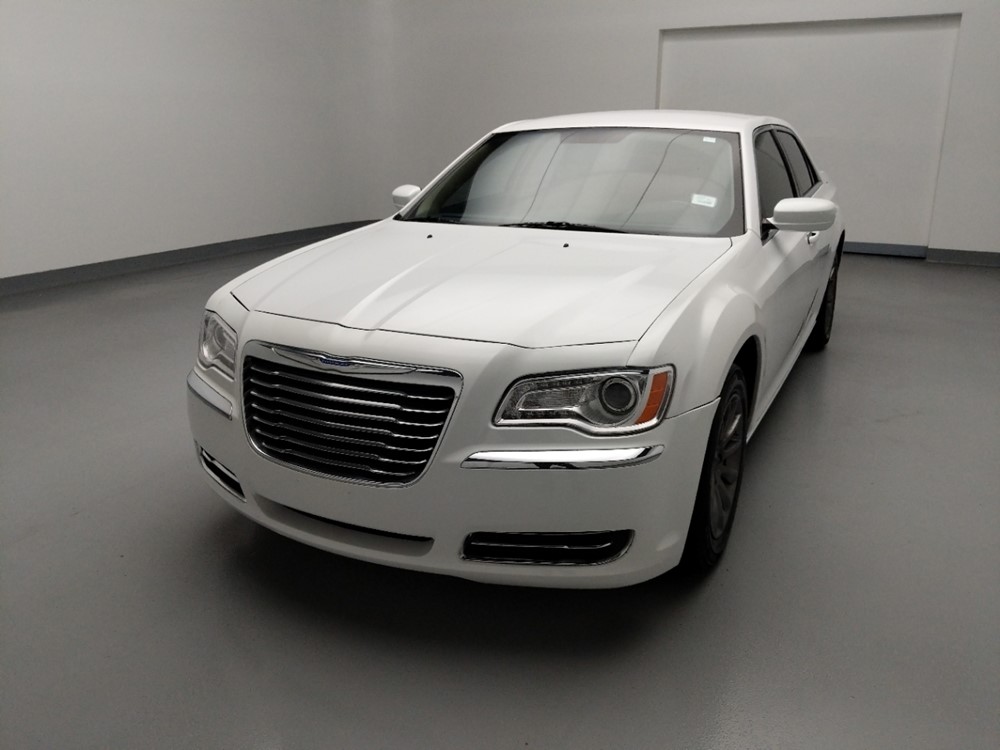 2013 Chrysler 300 - Driver Front Hood