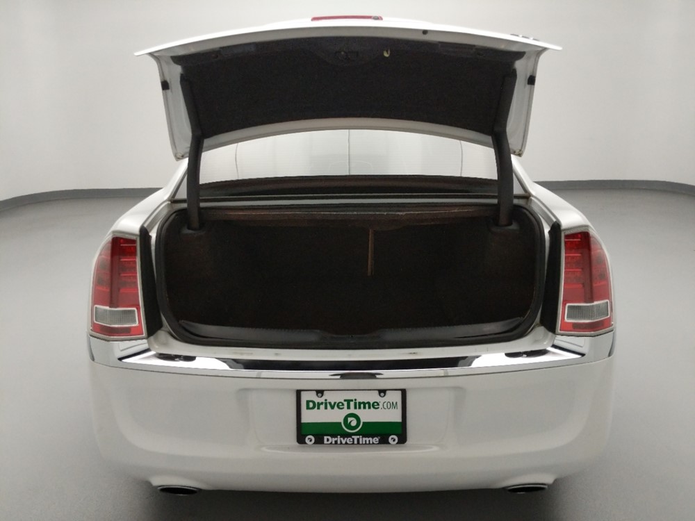 2013 Chrysler 300 - Trunk
