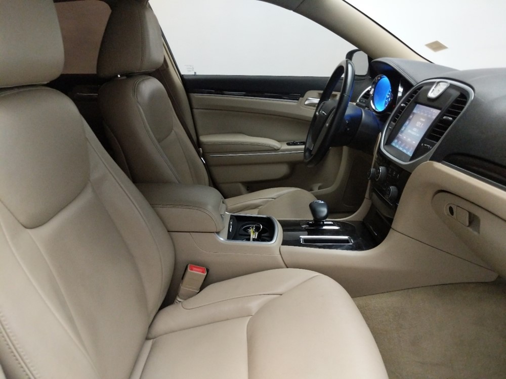 2013 Chrysler 300 - Passenger Front Seat