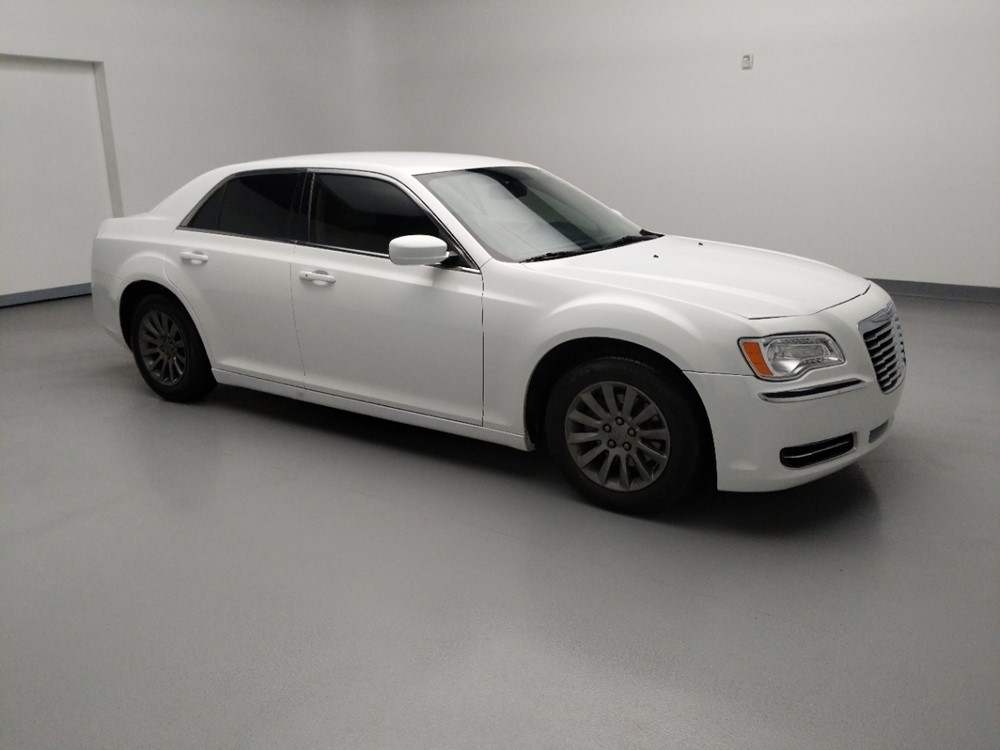 2013 Chrysler 300 - Passenger Front Side