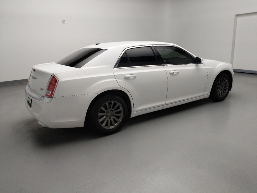 2013 Chrysler 300 - Passenger Rear Side