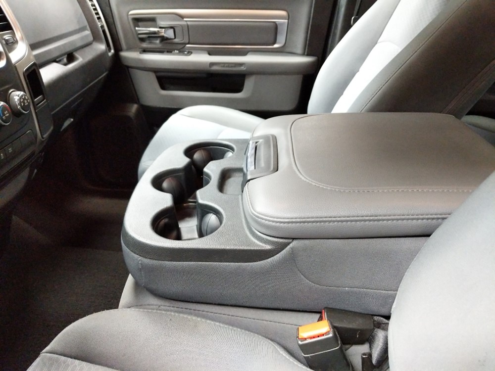 2017 Dodge Ram 1500 - Center Console/Cup Holders