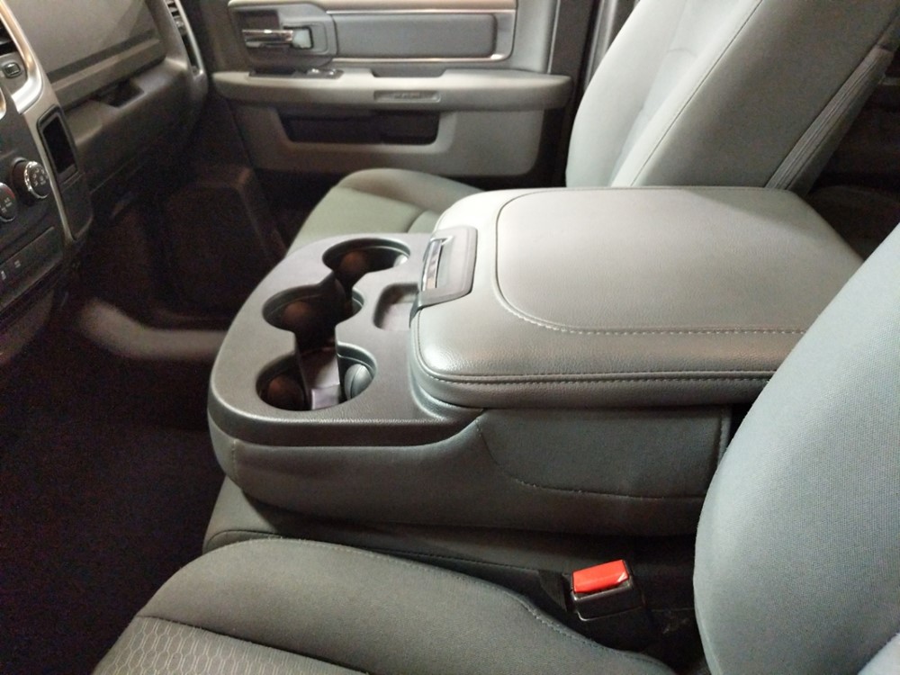 2017 Dodge Ram 1500 - Center Console/Cup Holders