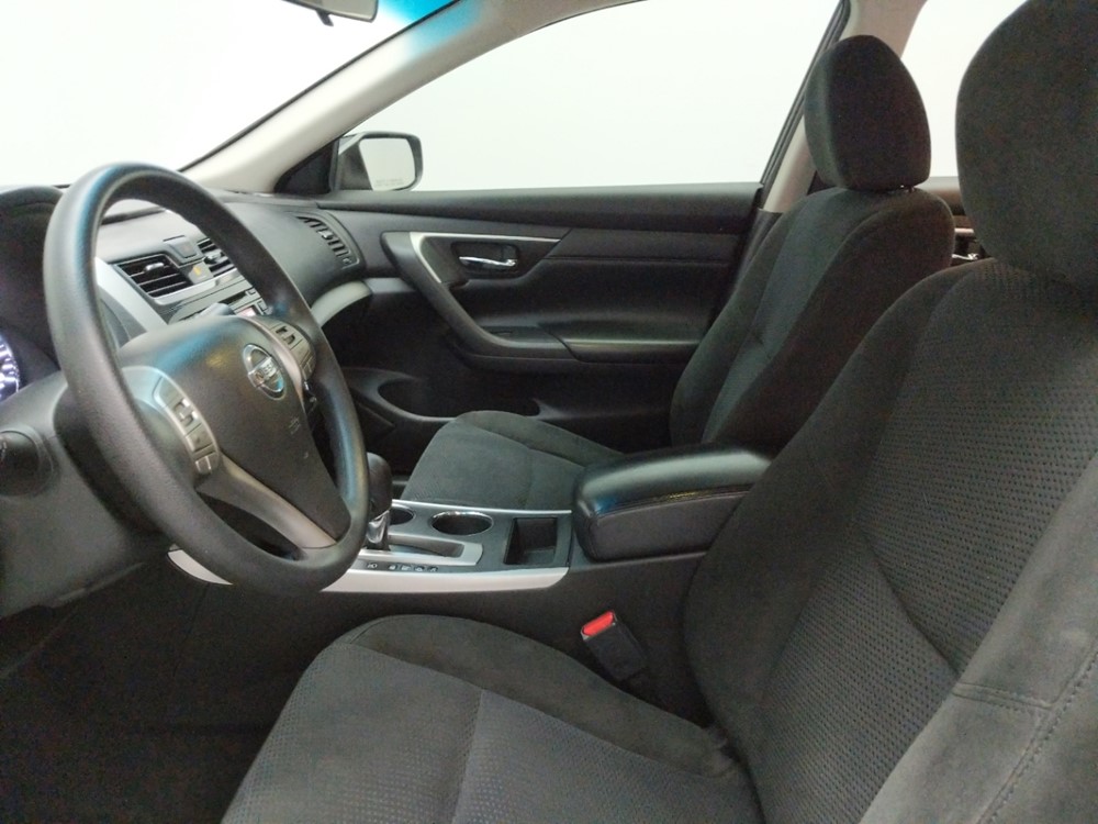 2015 Nissan Altima - Driver Front Seat