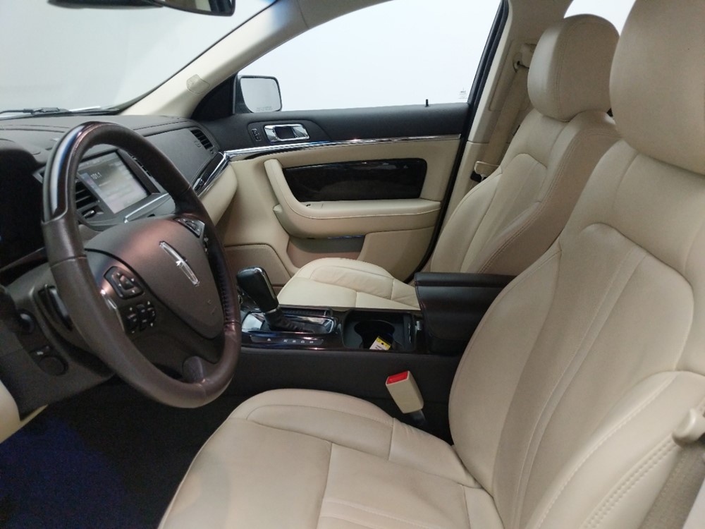 2014 Lincoln MKS - Driver Front Seat