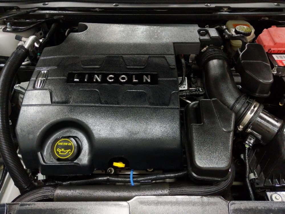 2014 Lincoln MKS - Engine