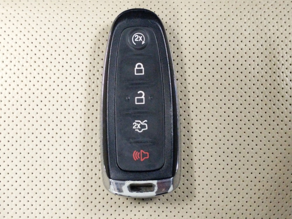 2014 Lincoln MKS - Keys