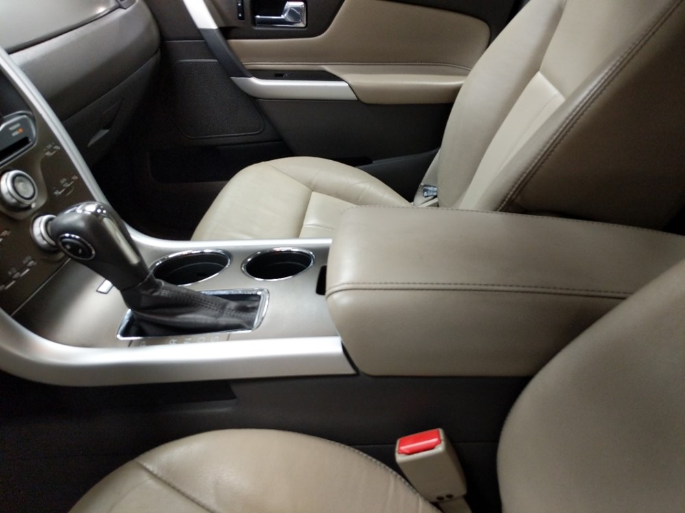 2013 Ford Edge - Center Console/Cup Holders