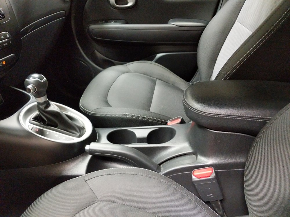2017 Kia Soul - Center Console/Cup Holders