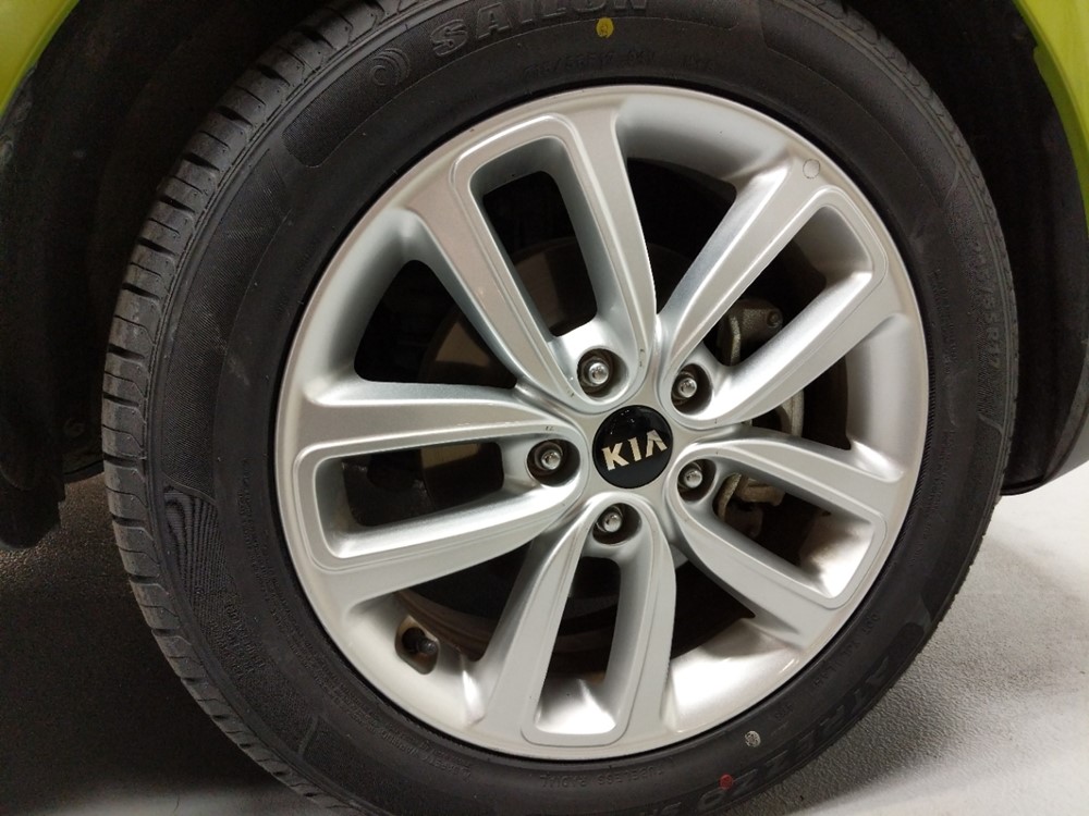 2017 Kia Soul - Wheel