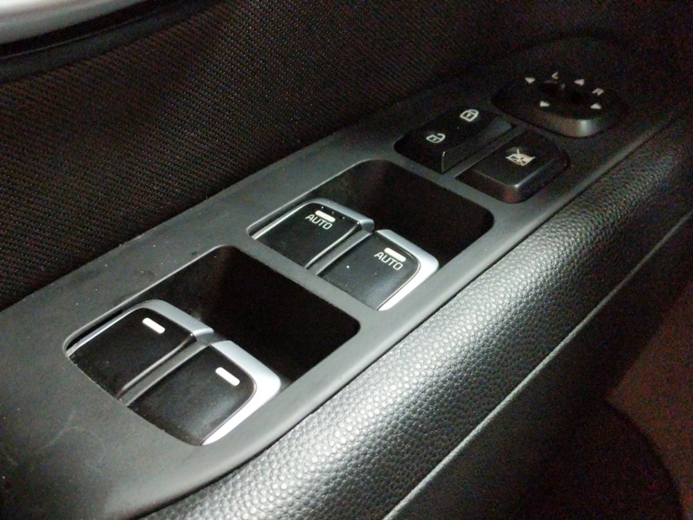 2017 Kia Soul - Driver Power Windows/Lock Control