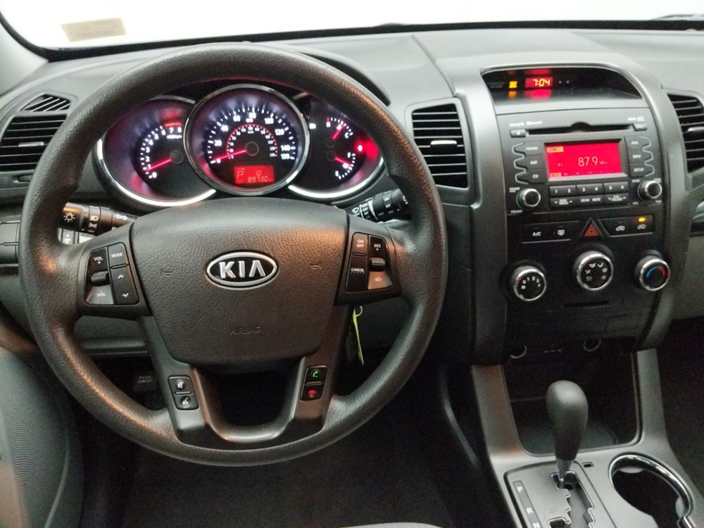 2013 Kia Sorento - Driver Dash