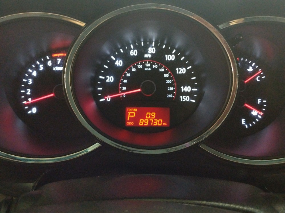 2013 Kia Sorento - Odometer Close Up