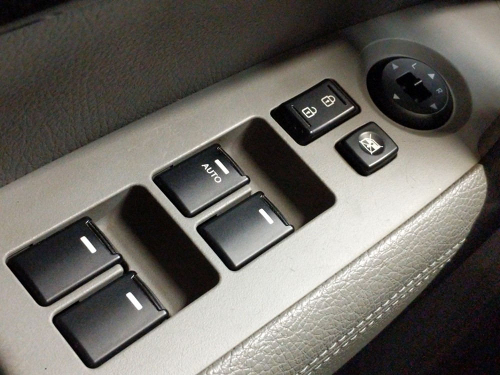 2013 Kia Sorento - Driver Power Windows/Lock Control