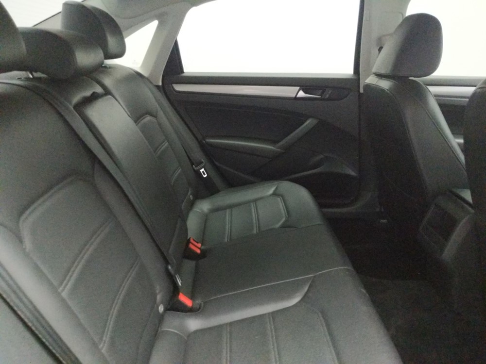 2015 Volkswagen Passat - Passenger Rear Seat