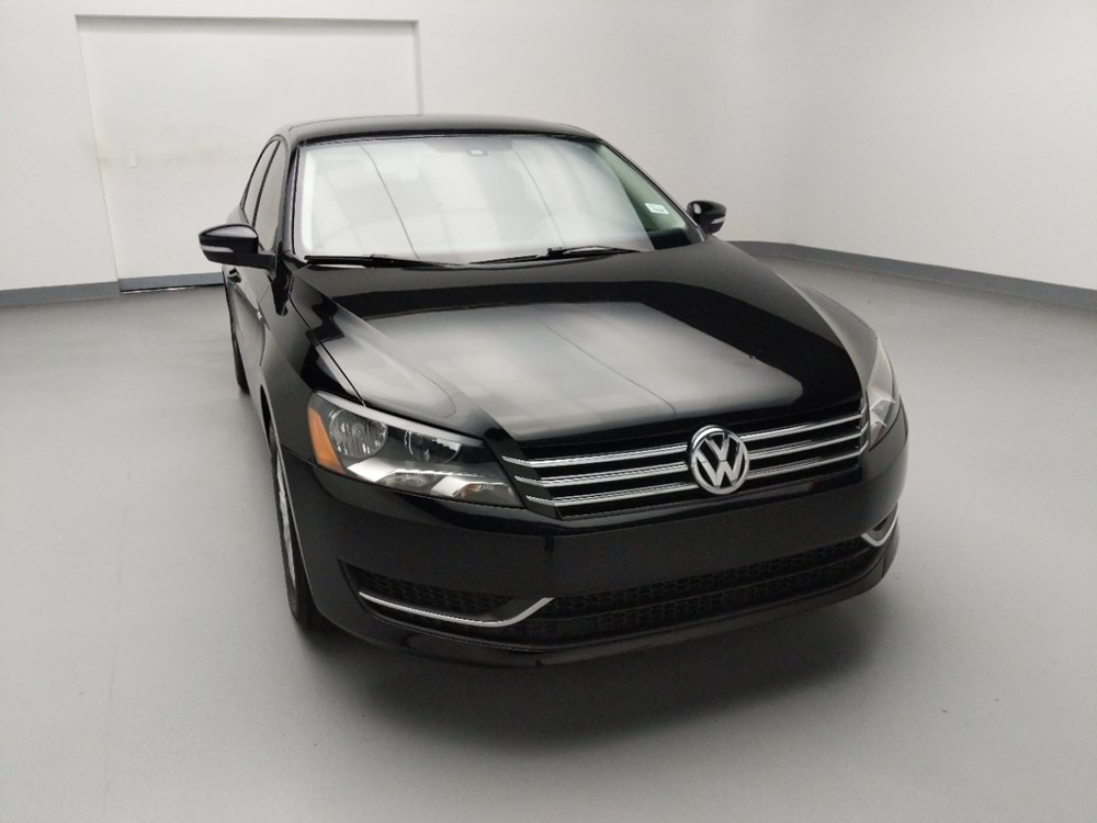 2015 Volkswagen Passat - Passenger Front Hood