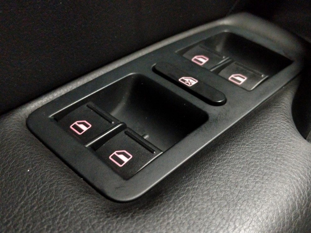 2015 Volkswagen Passat - Driver Power Windows/Lock Control