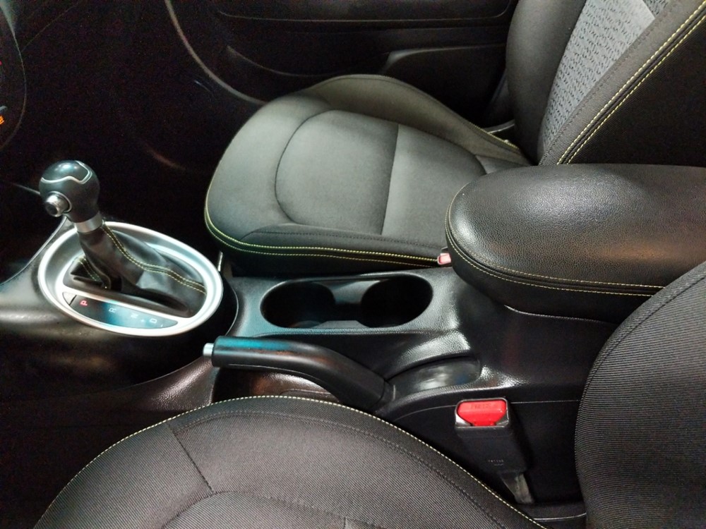 2015 Kia Soul - Center Console/Cup Holders