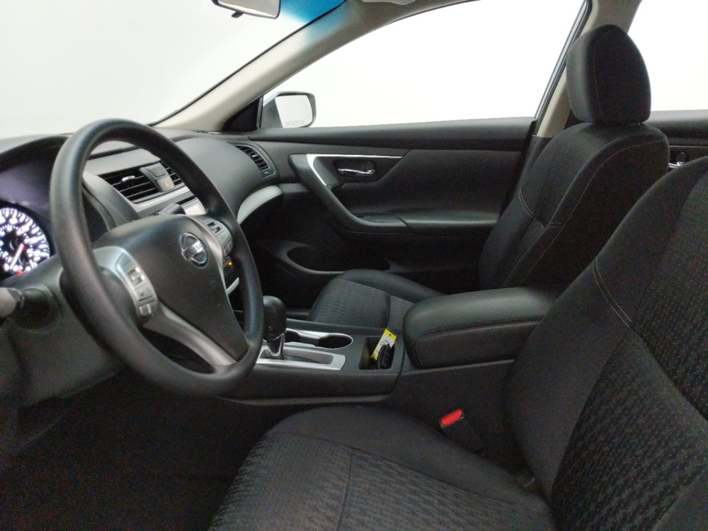 2016 Nissan Altima - Driver Front Seat