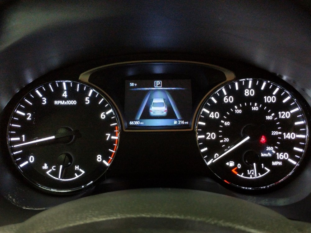 2016 Nissan Altima - Odometer Close Up