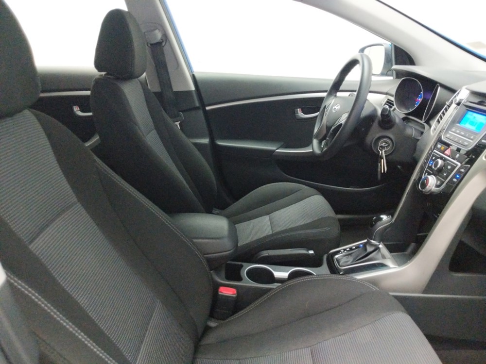 2017 Hyundai Elantra - Passenger Front Seat