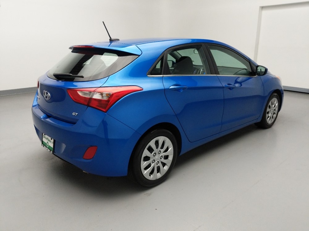 2017 Hyundai Elantra - Passenger Rear Bumper