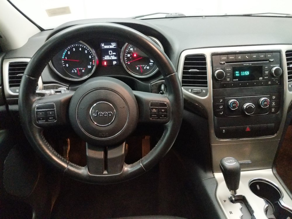 2011 Jeep Grand Cherokee - Driver Dash