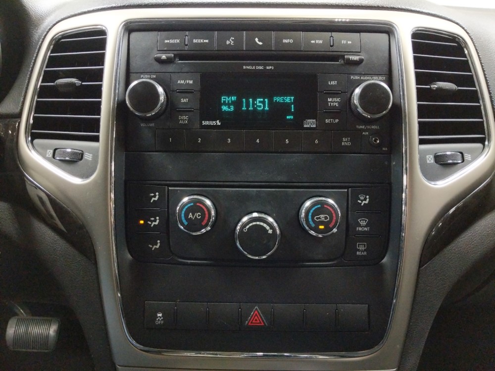 2011 Jeep Grand Cherokee - Stereo Package