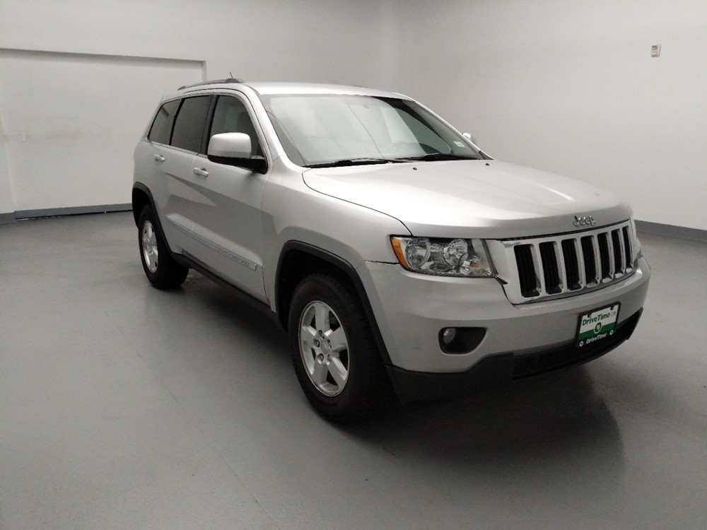 2011 Jeep Grand Cherokee - Passenger Front Bumper