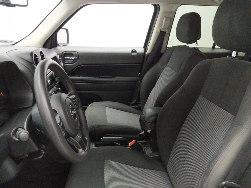 2015 Jeep Patriot - Driver Front Seat
