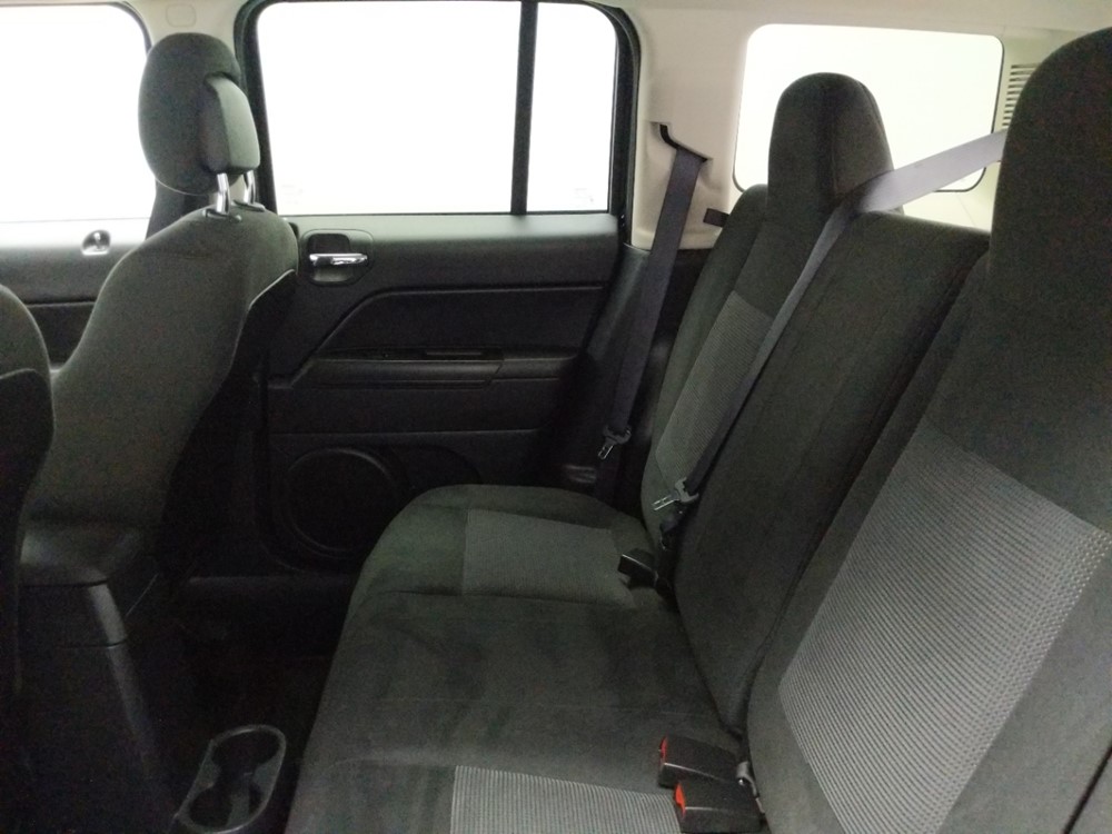 2015 Jeep Patriot - Driver Rear Seat