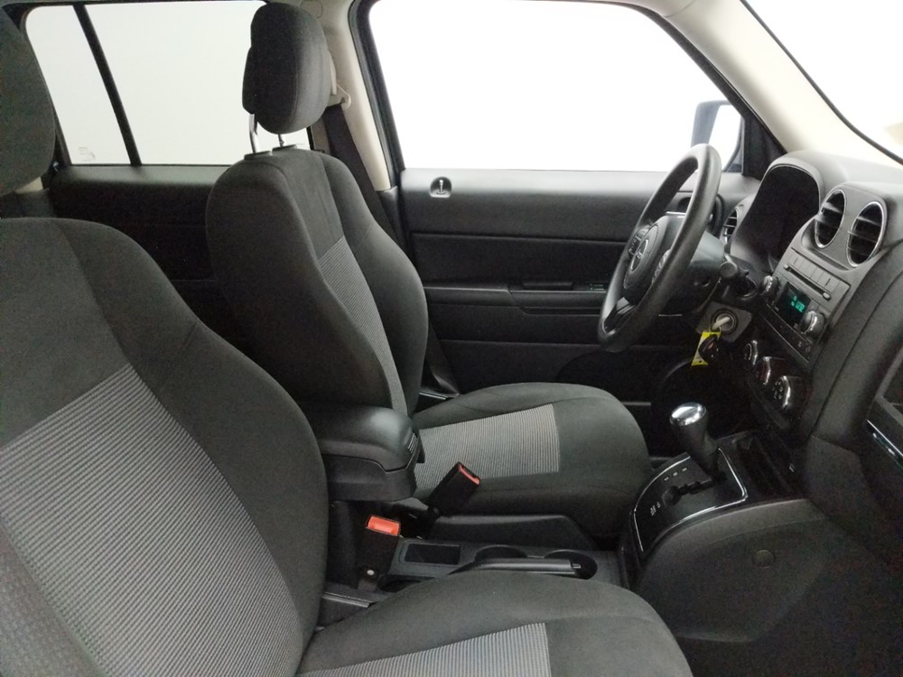 2015 Jeep Patriot - Passenger Front Seat