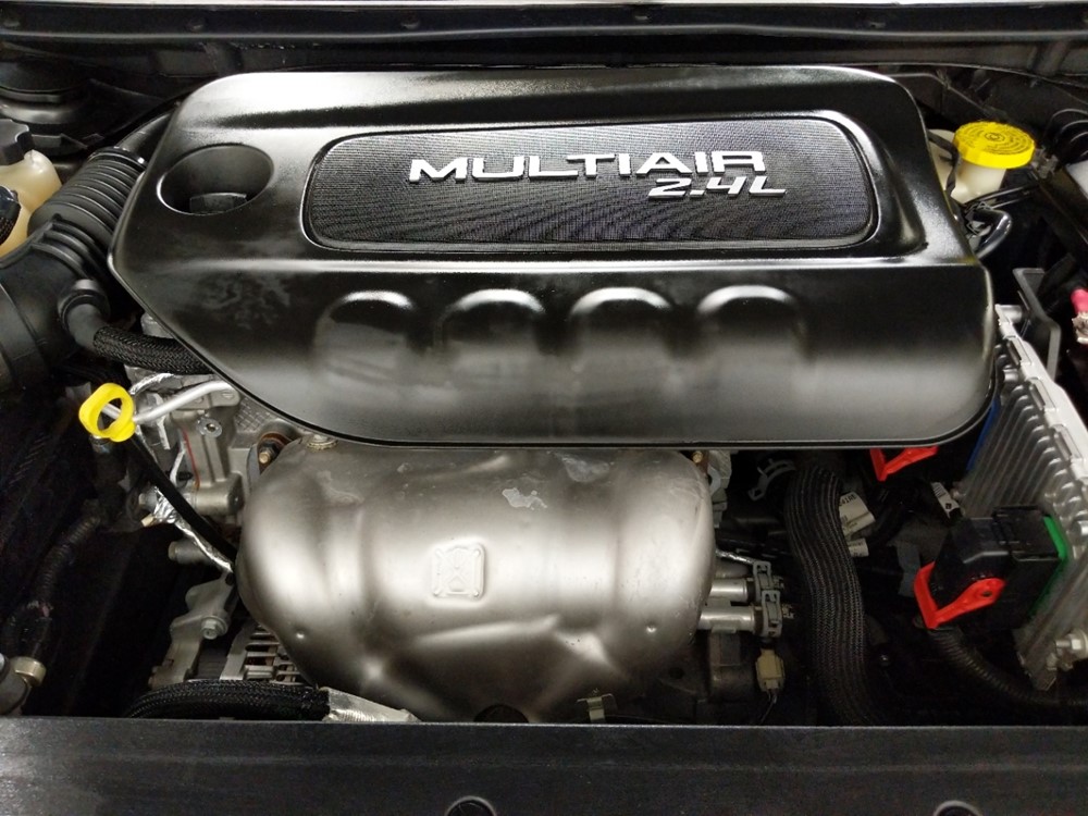 2016 Chrysler 200 - Engine
