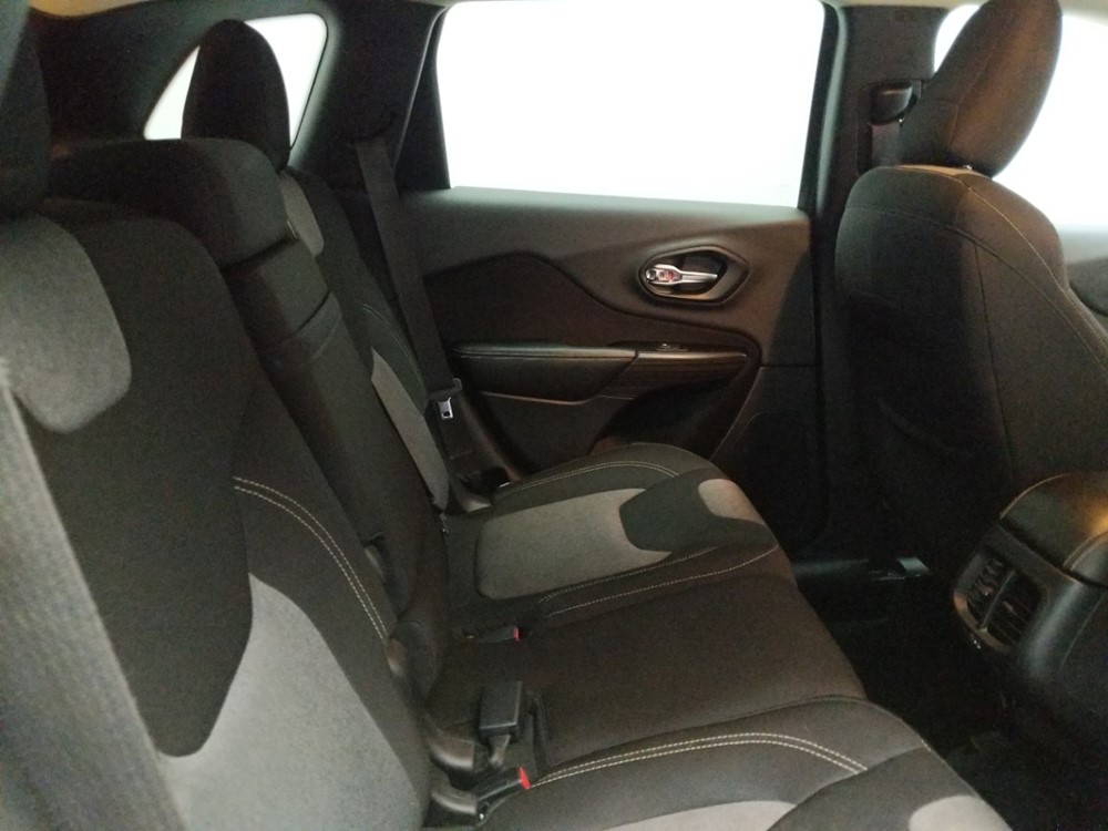 2014 Jeep Cherokee - Passenger Rear Seat