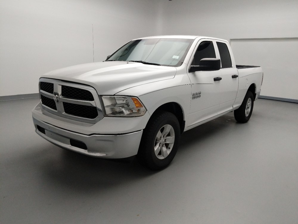2016 Dodge Ram 1500 - Driver Front Bumper