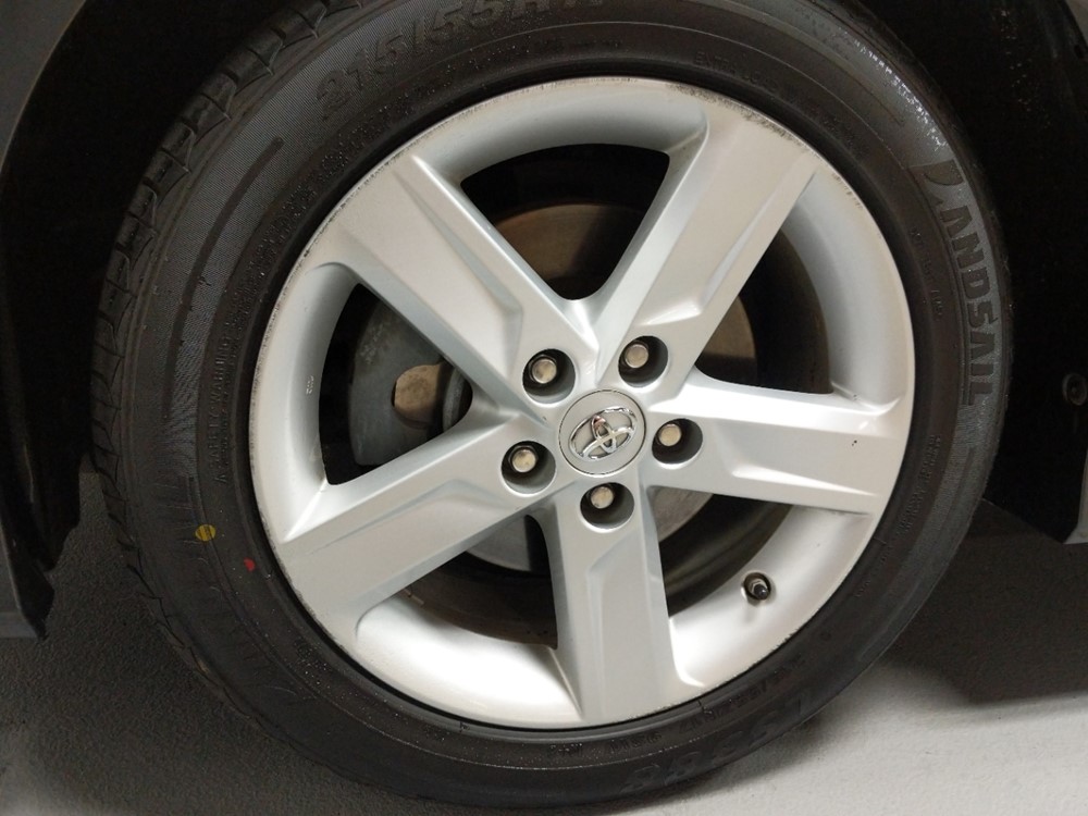 2014 Toyota Camry - Wheel