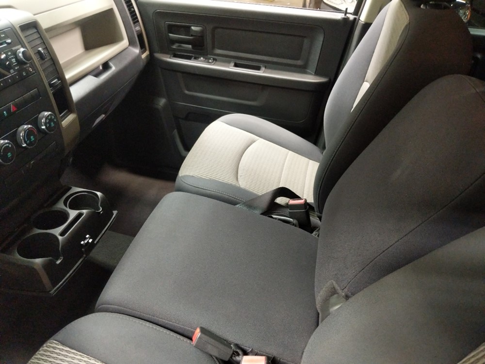 2011 Dodge Ram 1500 - Center Console/Cup Holders