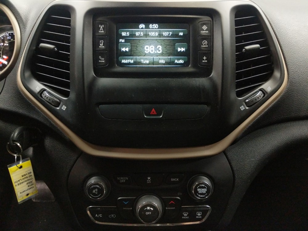 2015 Jeep Cherokee - Stereo Package