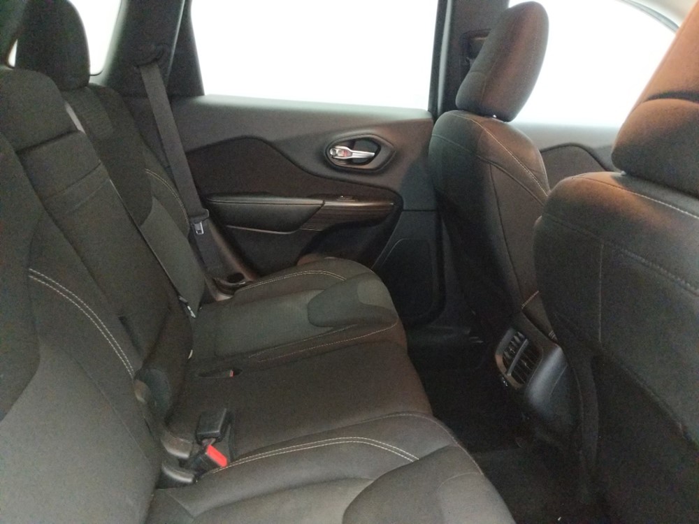2015 Jeep Cherokee - Passenger Rear Seat