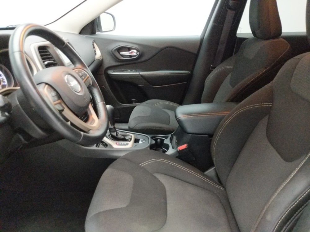 2015 Jeep Cherokee - Driver Front Seat