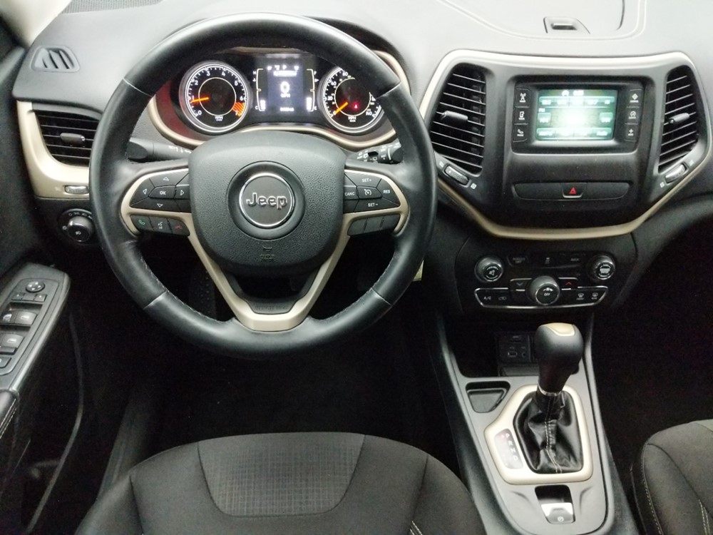 2015 Jeep Cherokee - Driver Dash