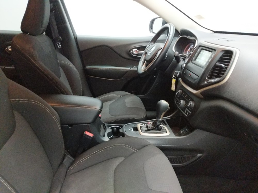 2015 Jeep Cherokee - Passenger Front Seat