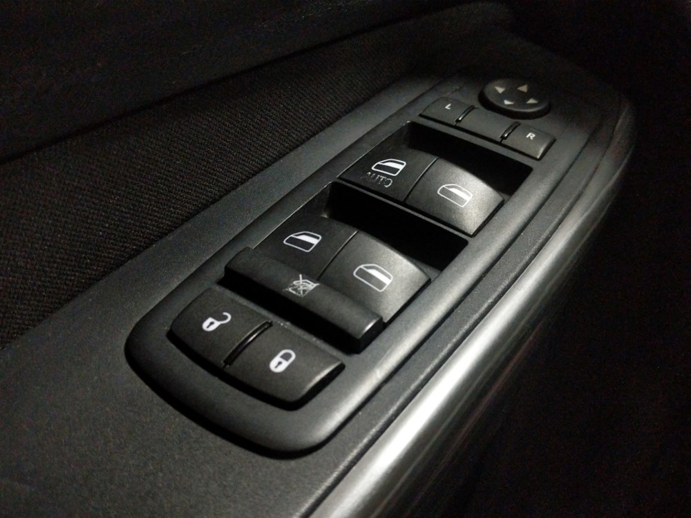 2015 Jeep Cherokee - Driver Power Windows/Lock Control