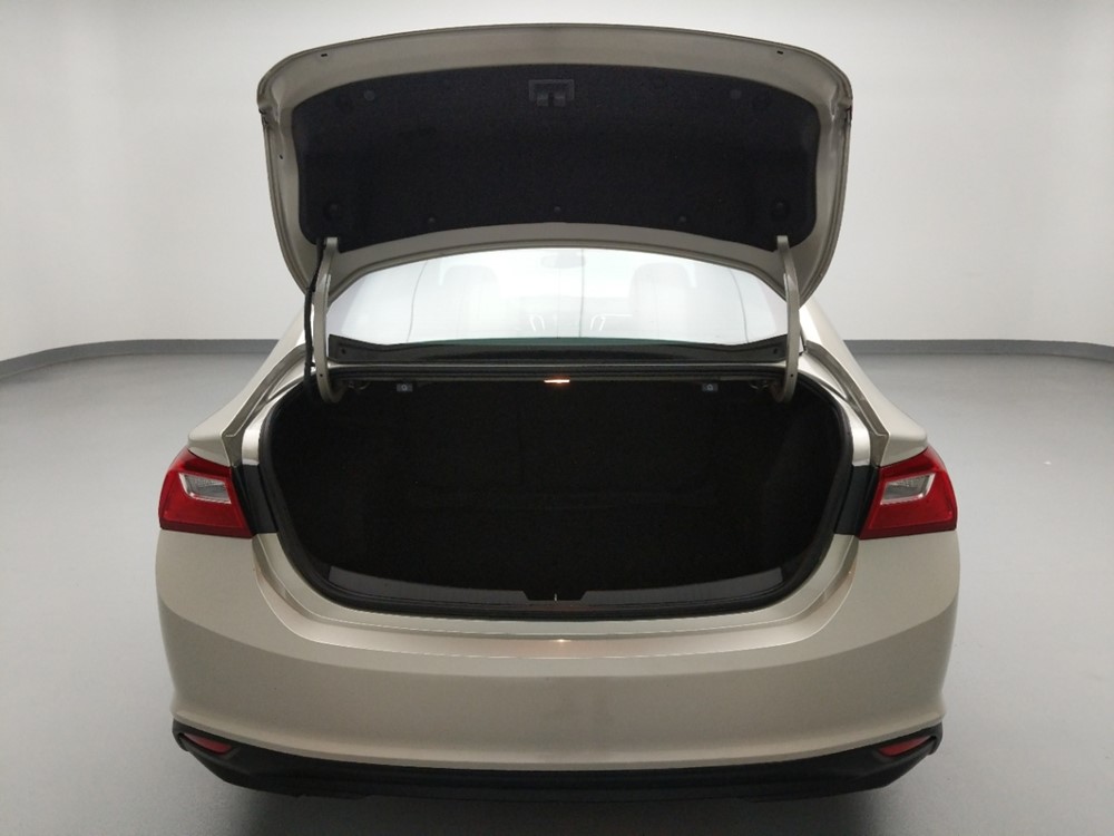 2016 Chevrolet Malibu - Trunk