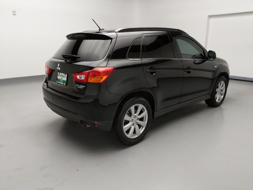 2015 Mitsubishi Outlander - Passenger Rear Bumper