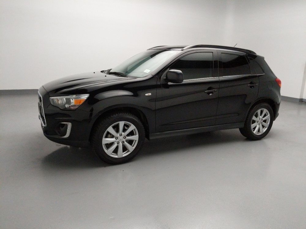 2015 Mitsubishi Outlander - Driver Front Side