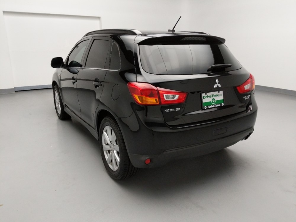 2015 Mitsubishi Outlander - Driver Rear Bumper